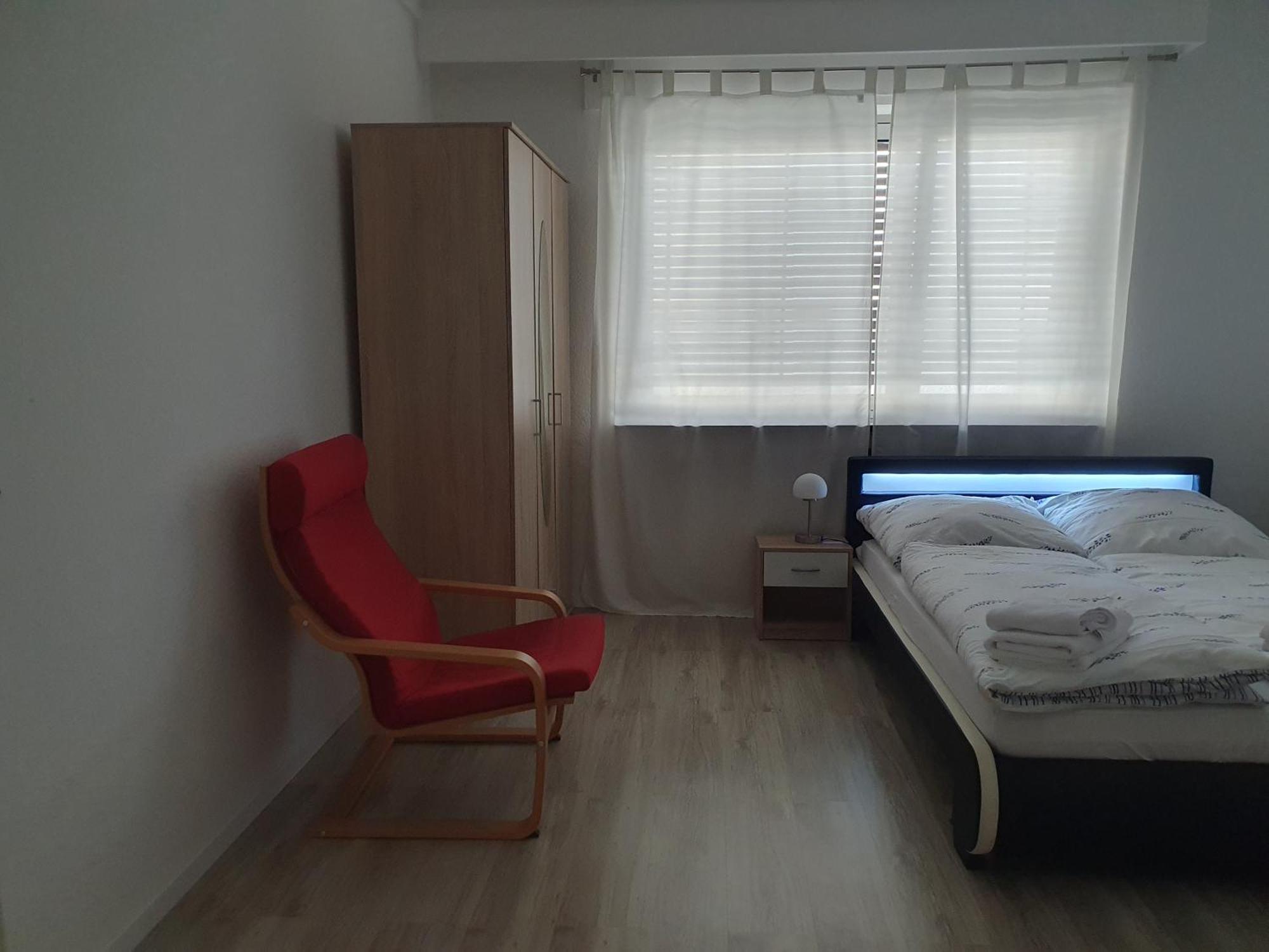 Privatzimmer An Der Uniklinik Mainz - Nur Fuer Weibliche Gaeste Apartment Exterior photo